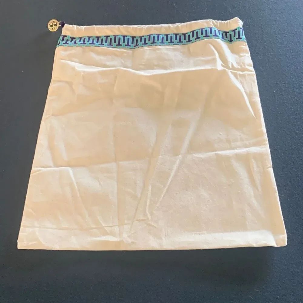 Tory Burch Dust Bags - Picture 2 of 3